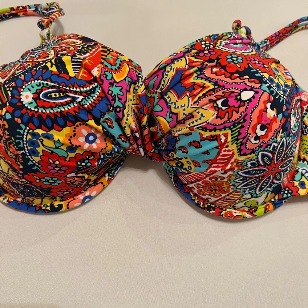 BLEU ROD BEATTIE Twist-Front Bikini Top Multi Paisley Sz 12